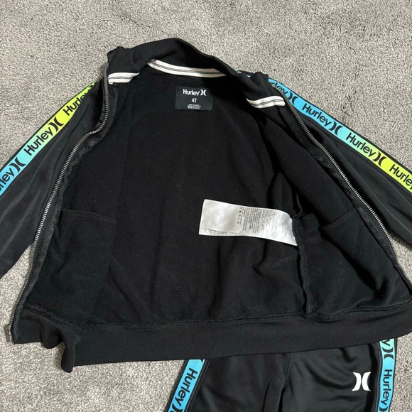 Hurley 2pc Tracksuit Set - Picture 5 of 8
